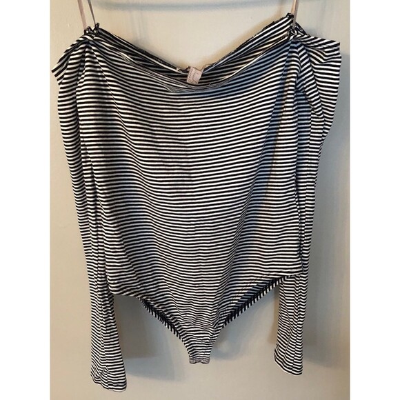 FOREVER 21 sz xl black and white striped off shoulder long sleeve bodysuit - Picture 6 of 8